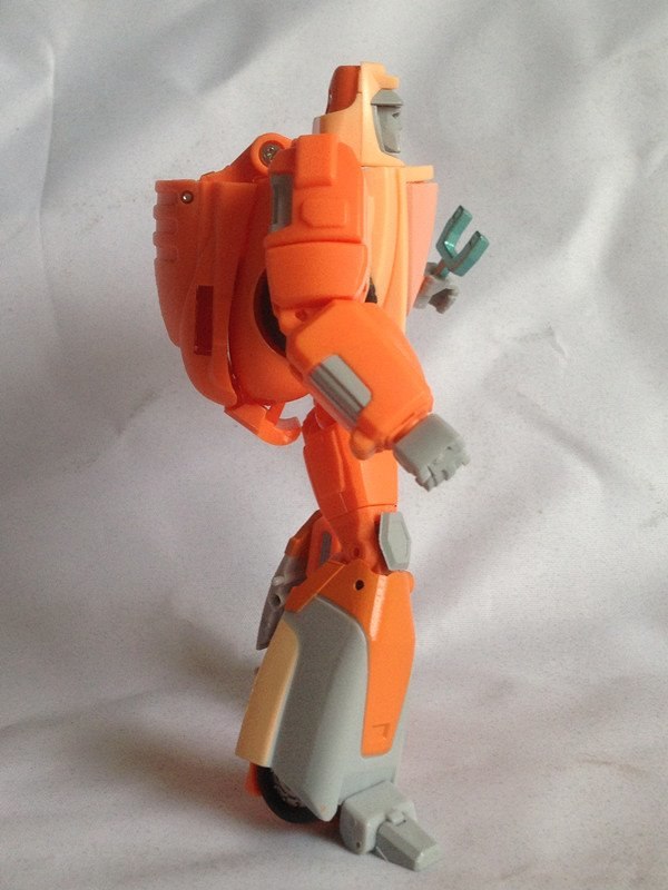 New Images Of X Transbots Ollie Show Final Version Of Figure With Slingshot  (3 of 6)